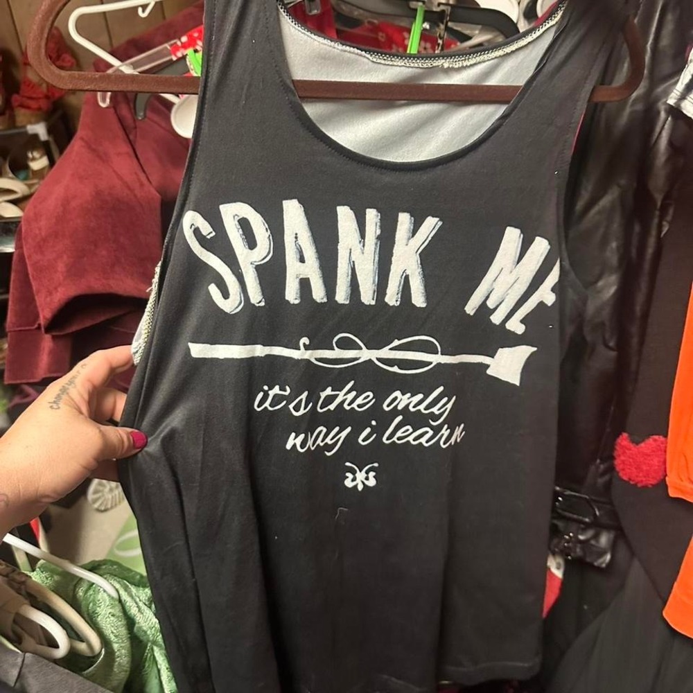 Spank me.‎ Tank top